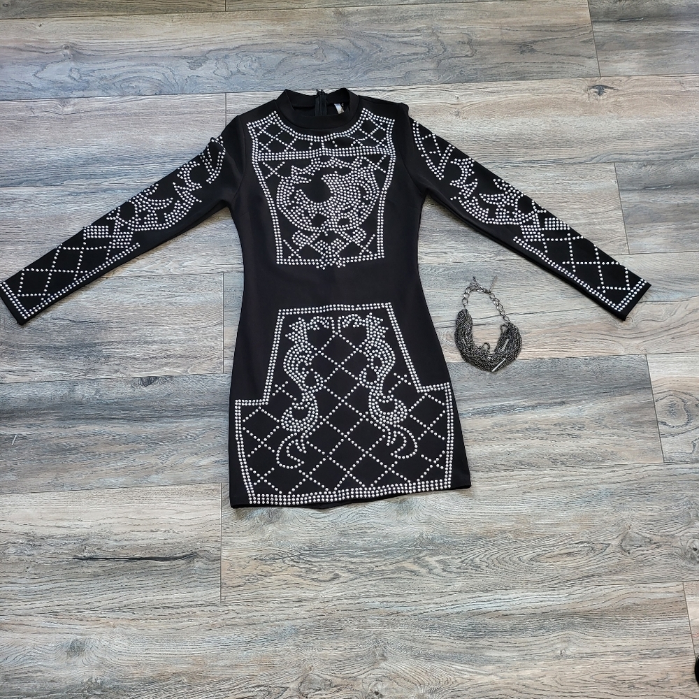 Avec Dress - Picture 2 of 10